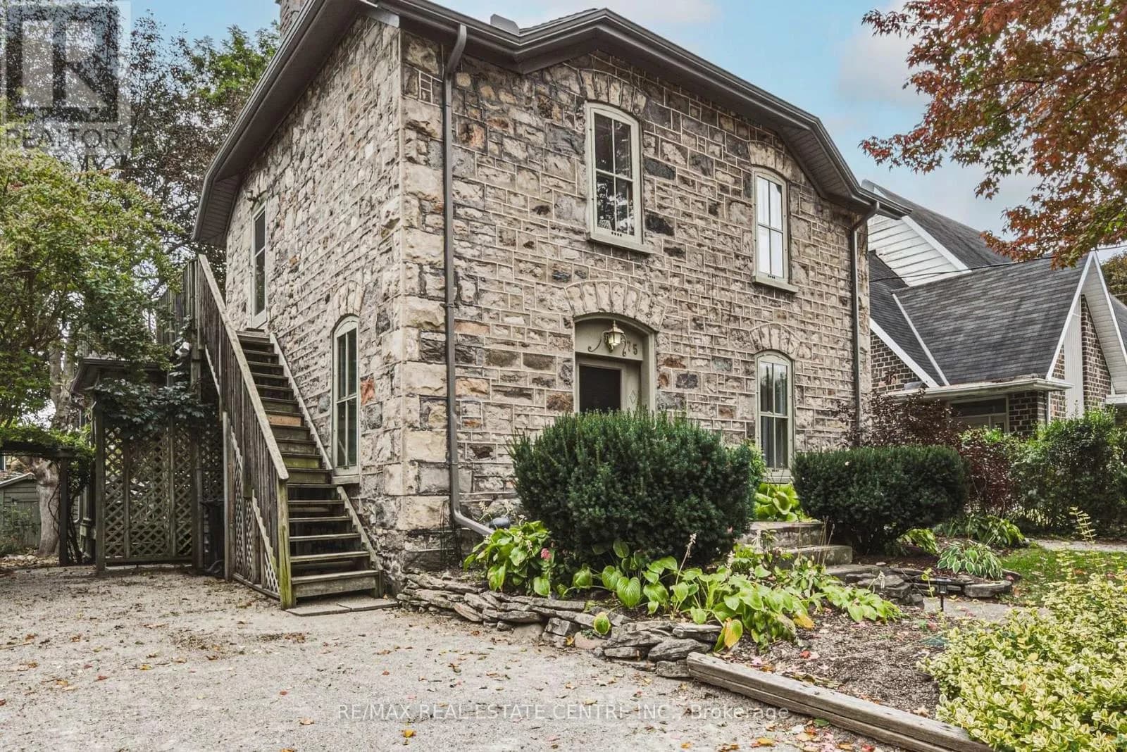75 POLLOCK AVENUE — photo 4 of 41