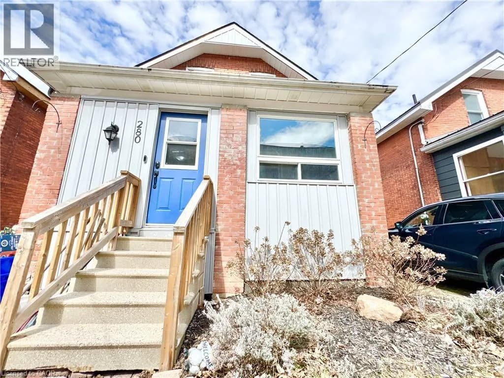 280 DOURO Street — photo 3 of 43