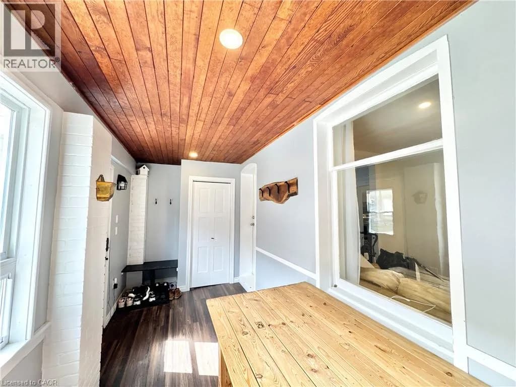 280 DOURO Street — photo 5 of 43