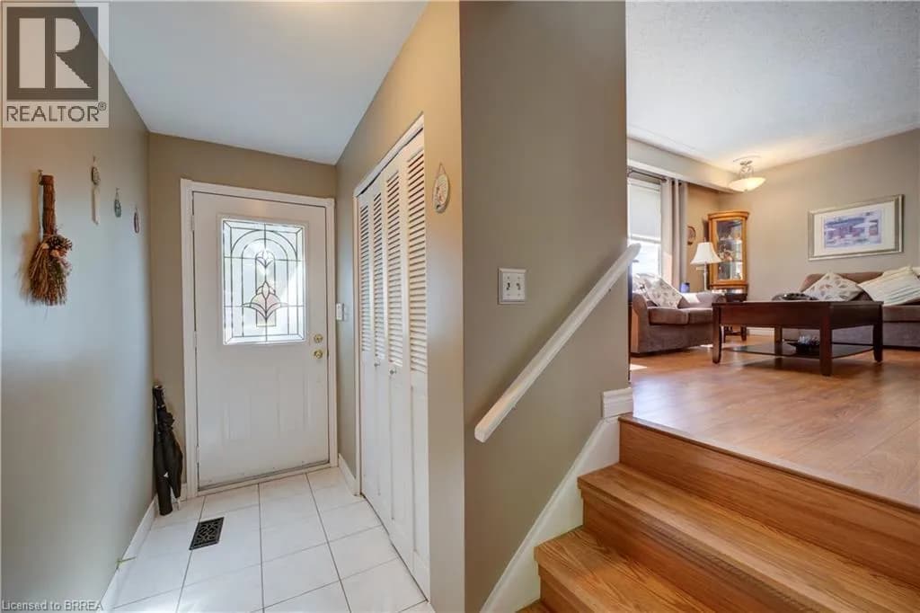 367 FAIRVIEW Drive — photo 3 of 41