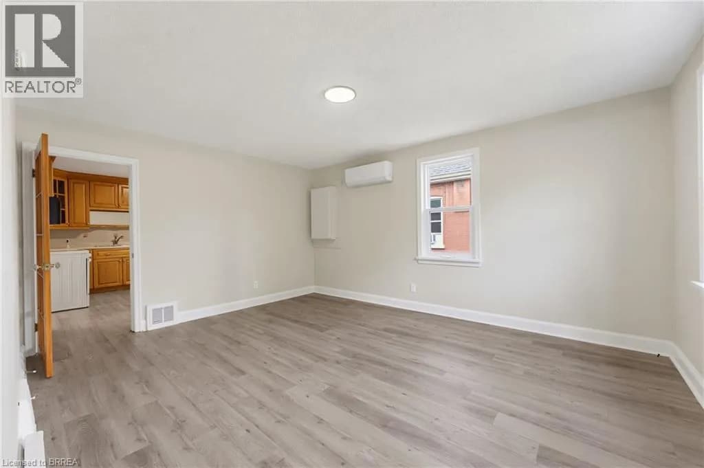 52 BURWELL Street — photo 3 of 24