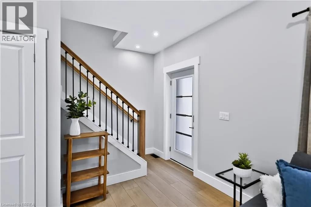 9 WALTER Street — photo 3 of 36