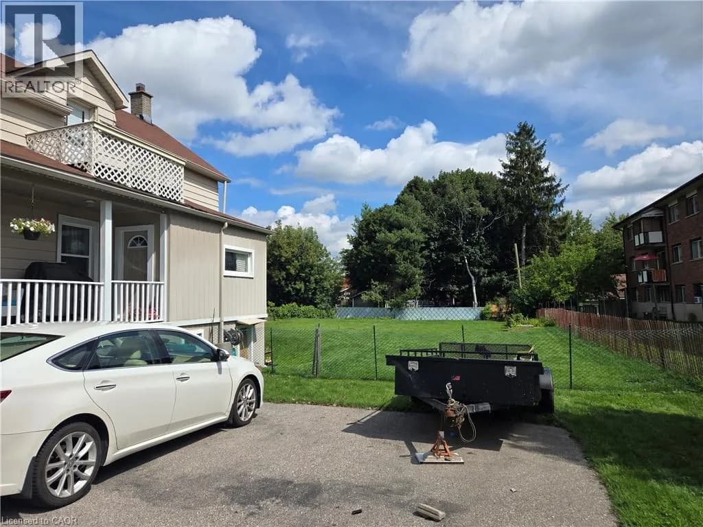 841 DUKE Street — photo 3 of 4