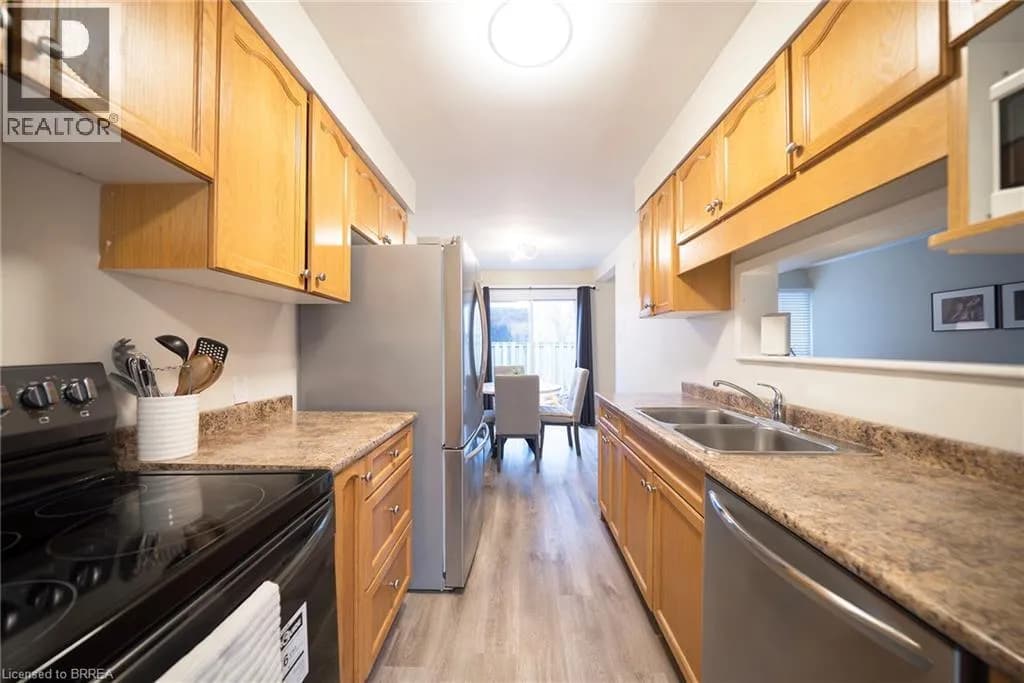 273 ELGIN Street Unit# 41 — photo 4 of 18