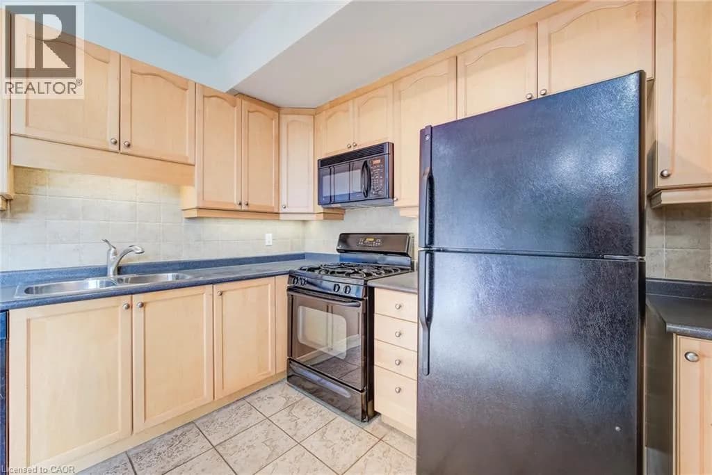 555 KING Street E Unit# 102 — photo 4 of 12
