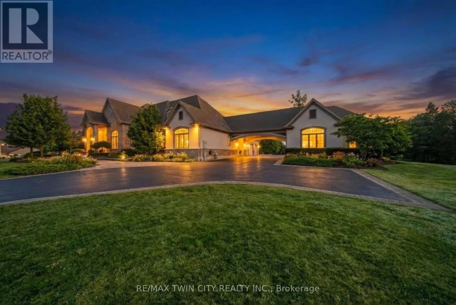 29 WALLACE COURT — photo 2 of 41