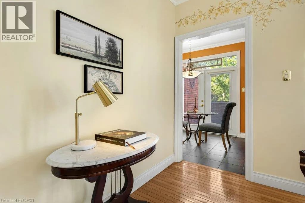 375 N GEORGE Street N Unit# 1 — photo 4 of 50