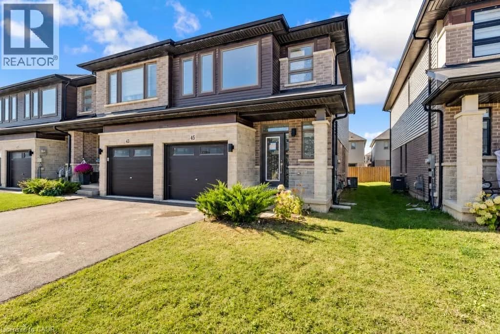 45 JUNE CALLWOOD Way — photo 3 of 47