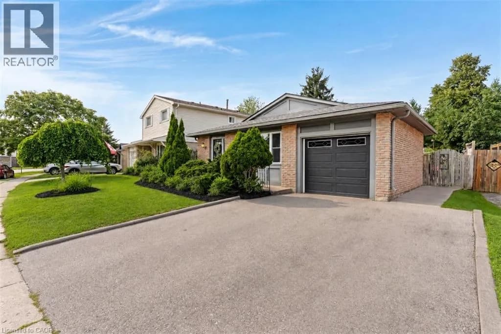 18 BISMARK Drive — photo 2 of 48