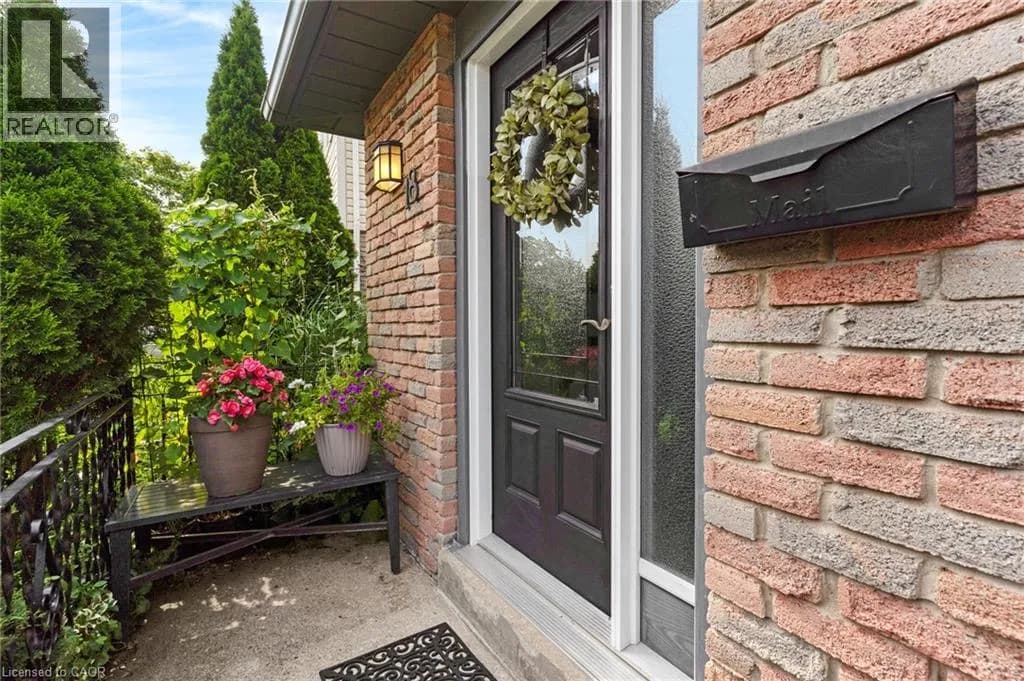 18 BISMARK Drive — photo 3 of 48
