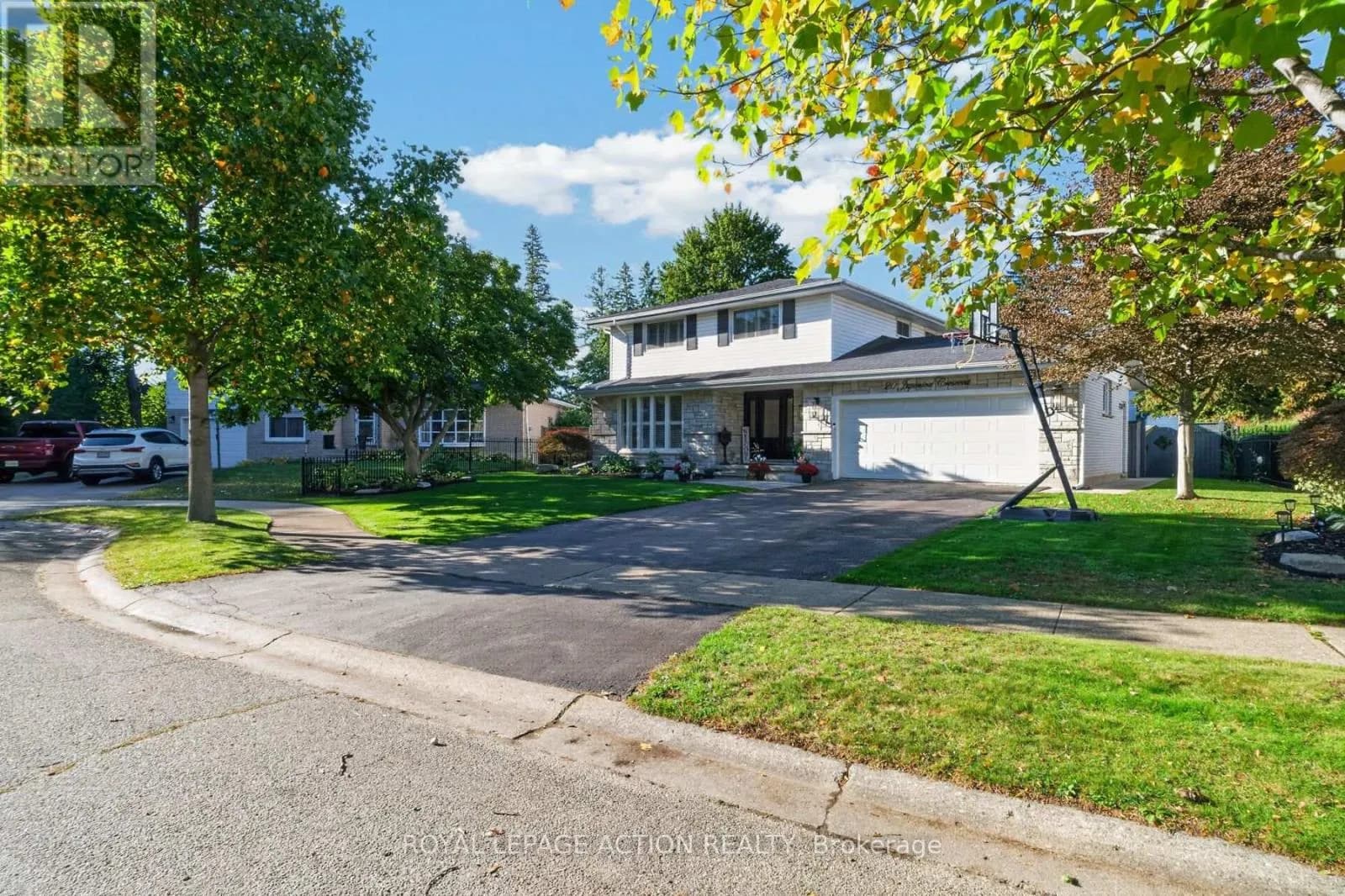 20 JAPONICA CRESCENT — photo 2 of 50