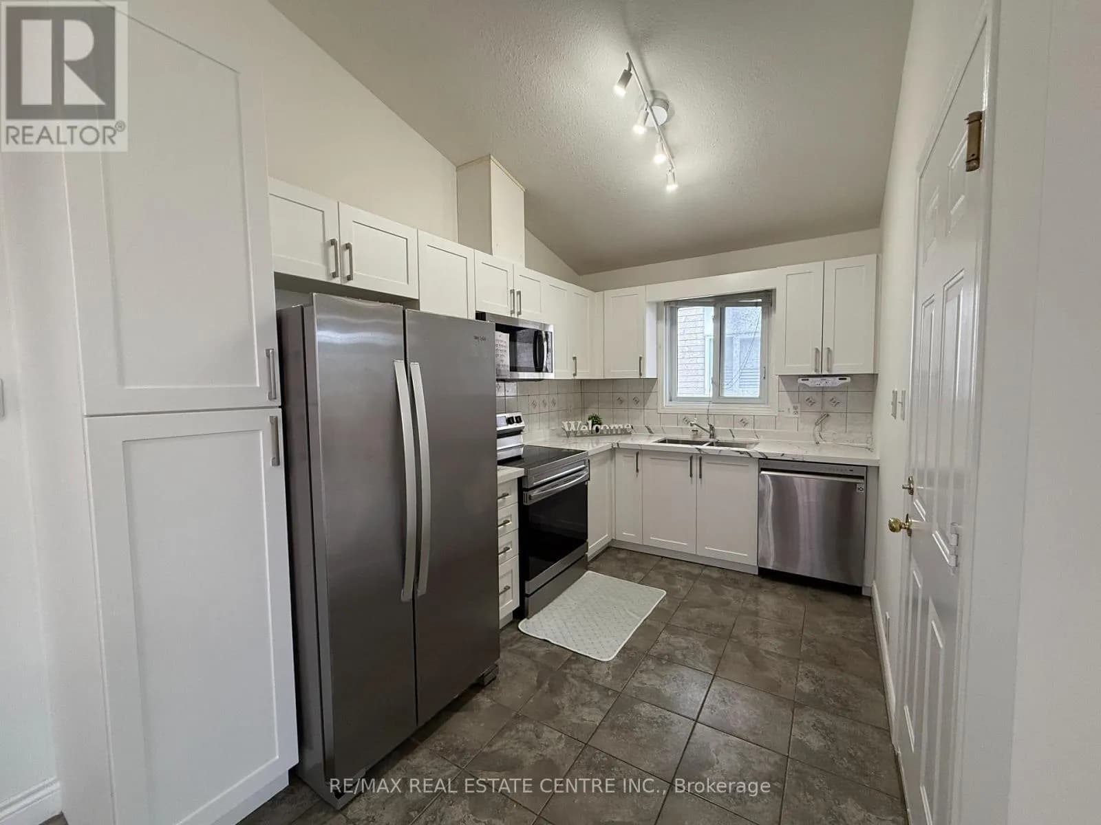 168 COPPER LEAF STREET — photo 4 of 19