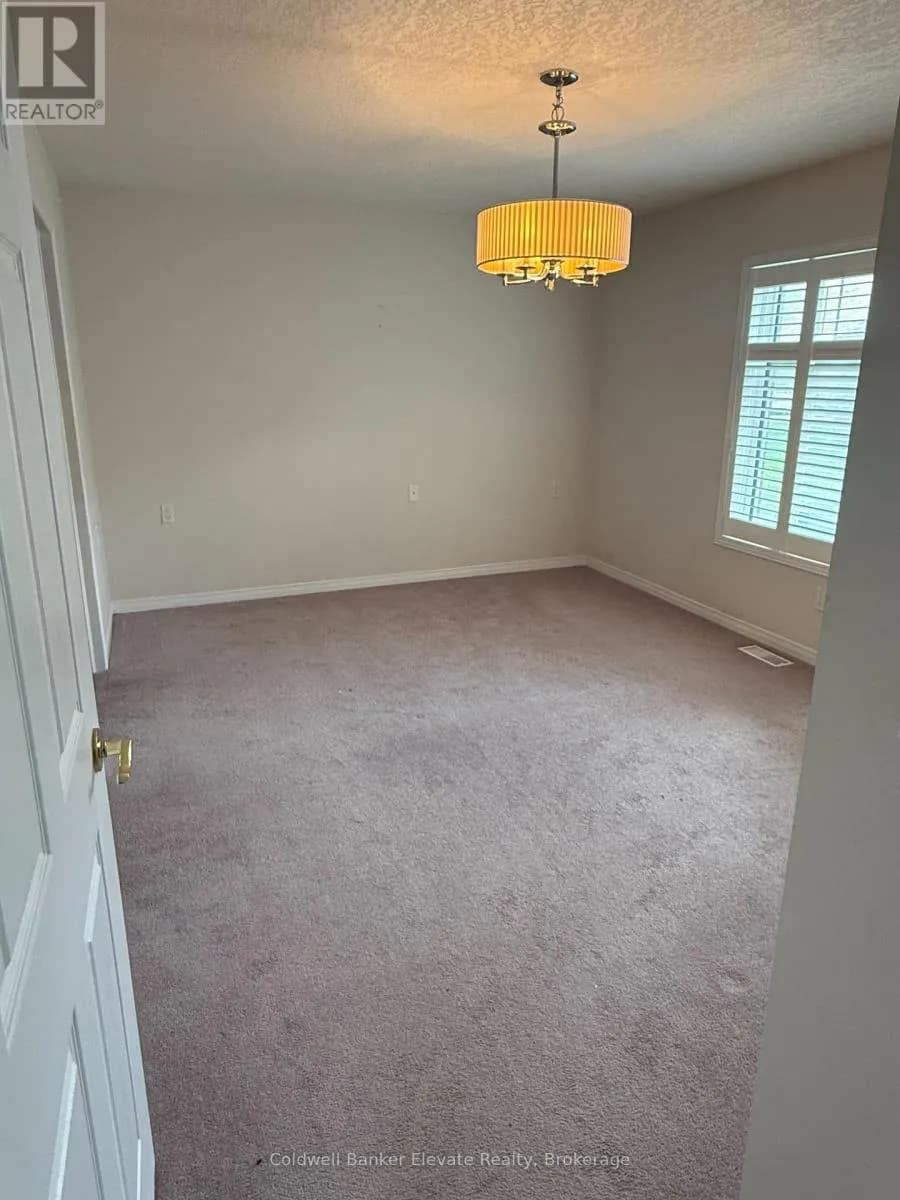 9 - 2705 KINGSWAY DRIVE — photo 3 of 9