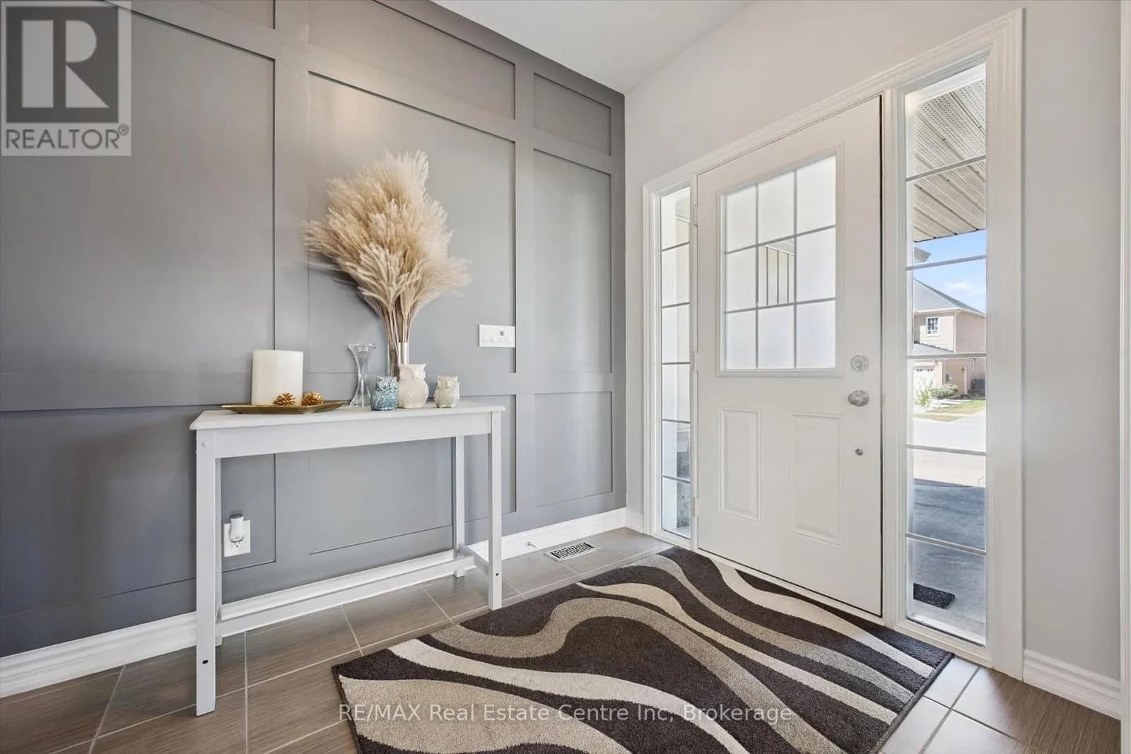 106 RYAN STREET — photo 3 of 50