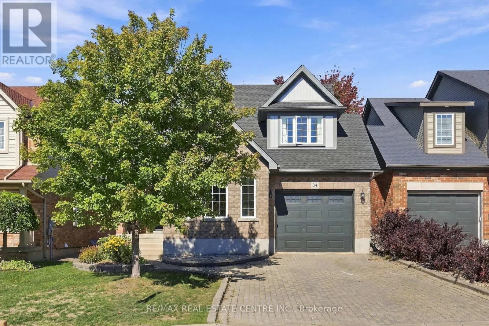34 MCMASTER ROAD — photo 3 of 38
