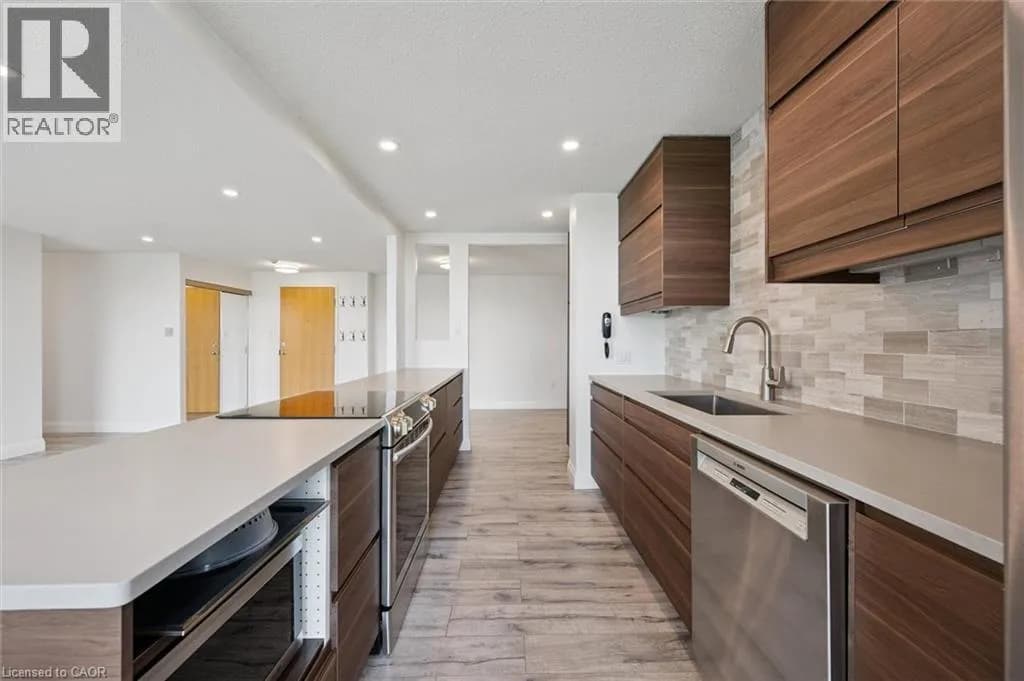 55 BLUE SPRINGS Drive Unit# 706 — photo 4 of 30