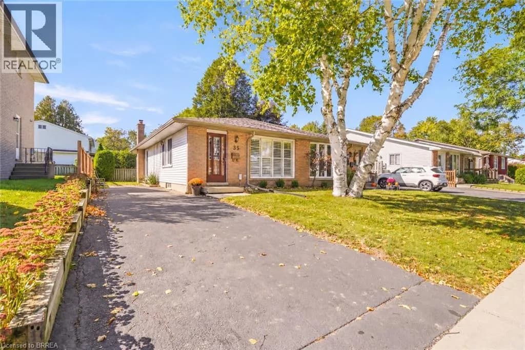 35 IVANHOE Road — photo 1 of 46