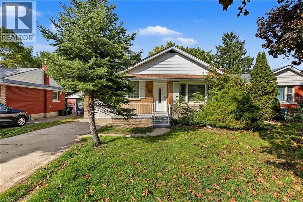 143 ELGIN Crescent — photo 1 of 38
