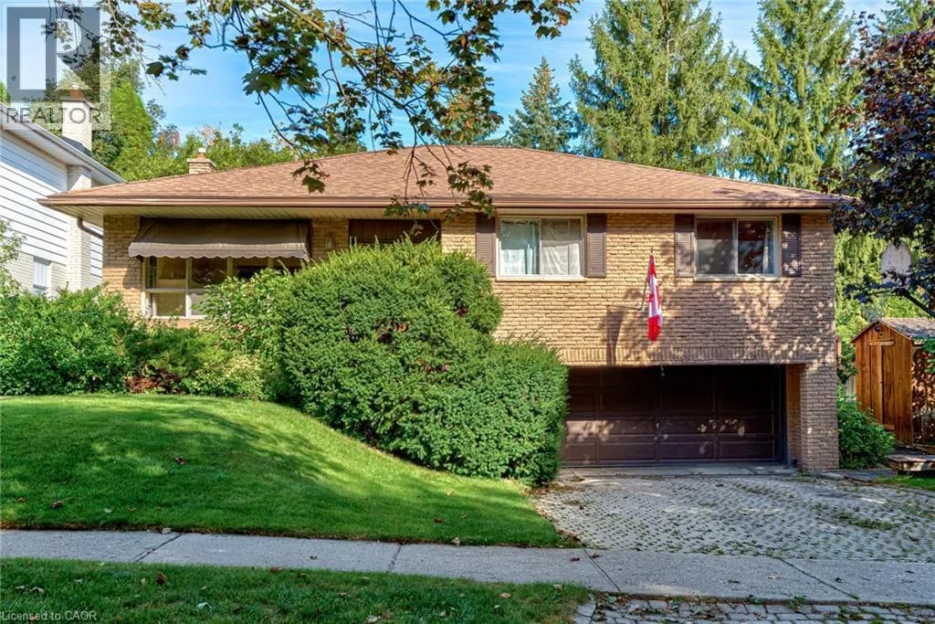 8 BONNYLYN Drive — photo 1 of 39
