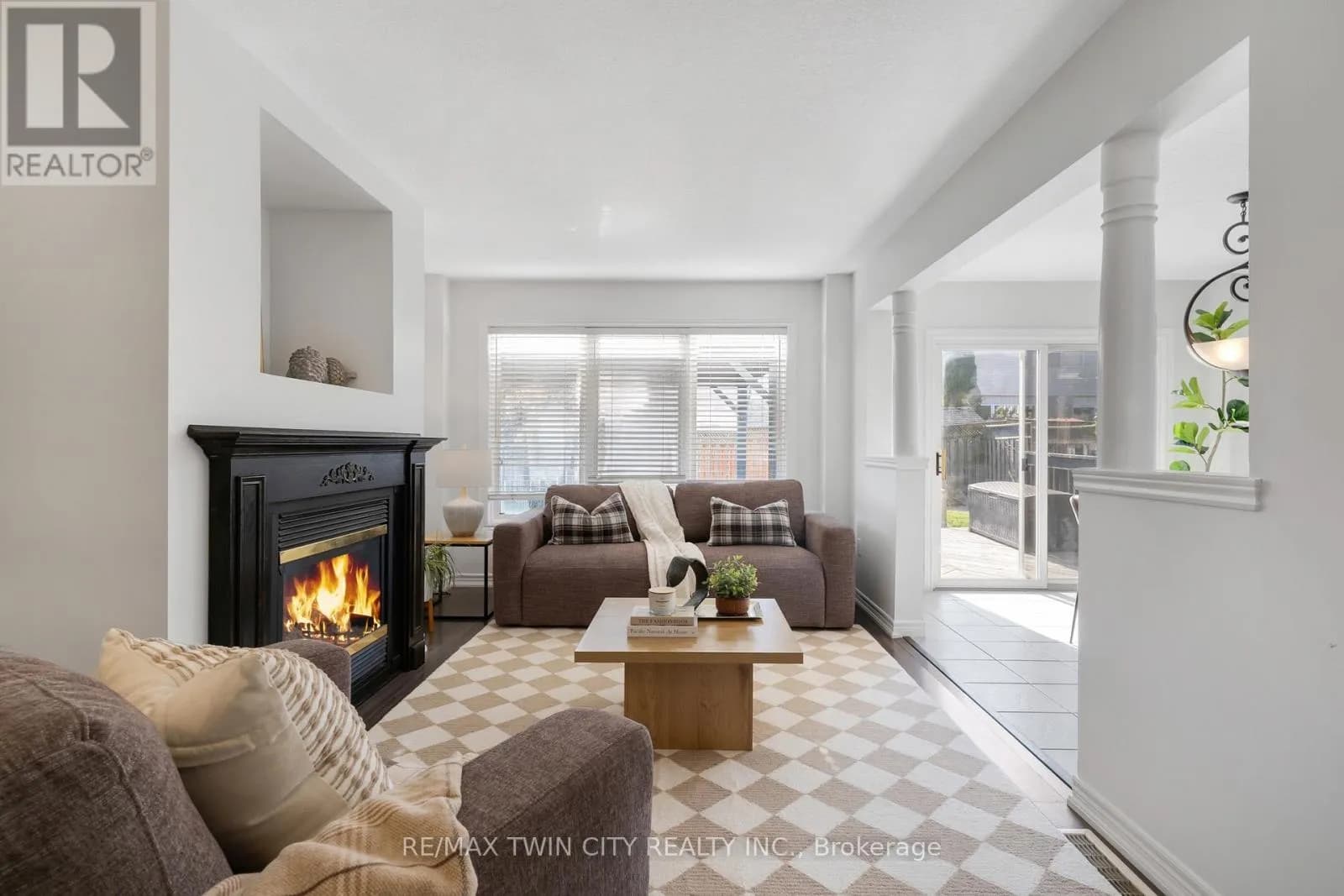 168 PATTON DRIVE — photo 4 of 37