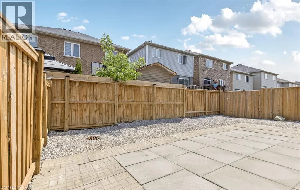 25 MUNRO Circle — photo 3 of 30