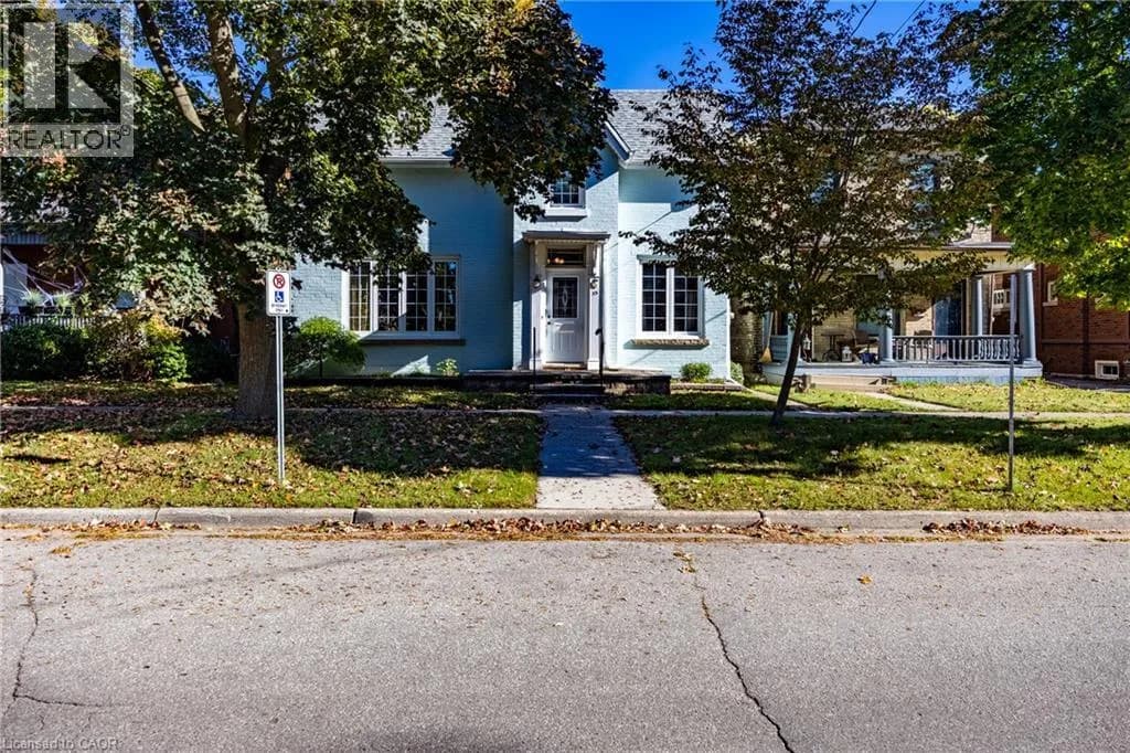 33 PALMERSTON Avenue — photo 4 of 37