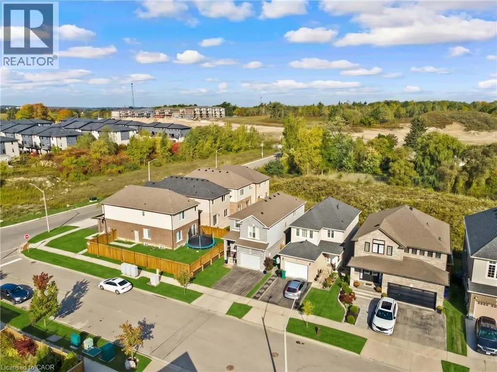 63 SPARROW Avenue — photo 3 of 32