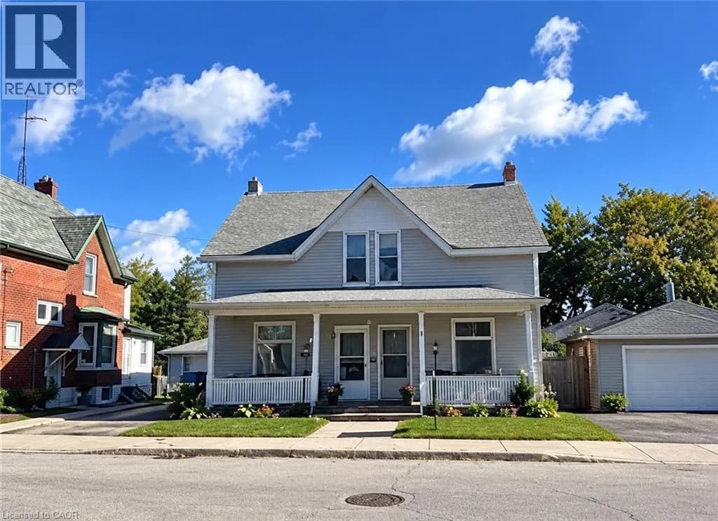 430-432 DUKE Street W — photo 1 of 3