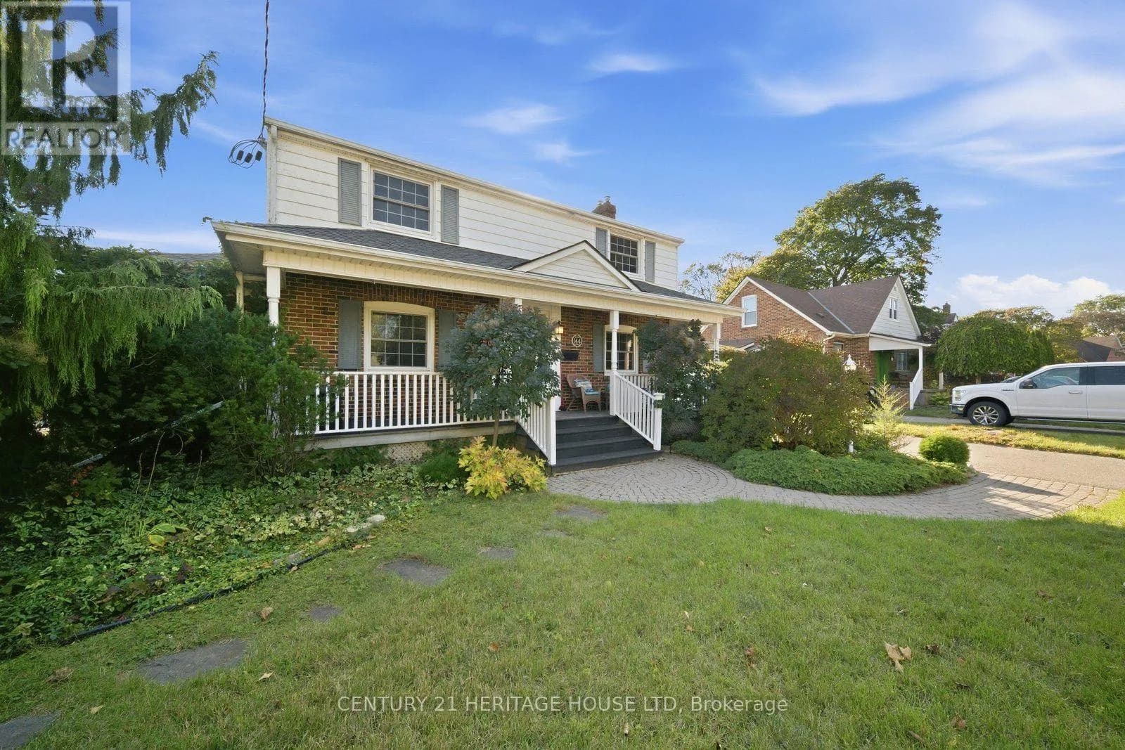 144 ST GEORGE STREET — photo 4 of 50