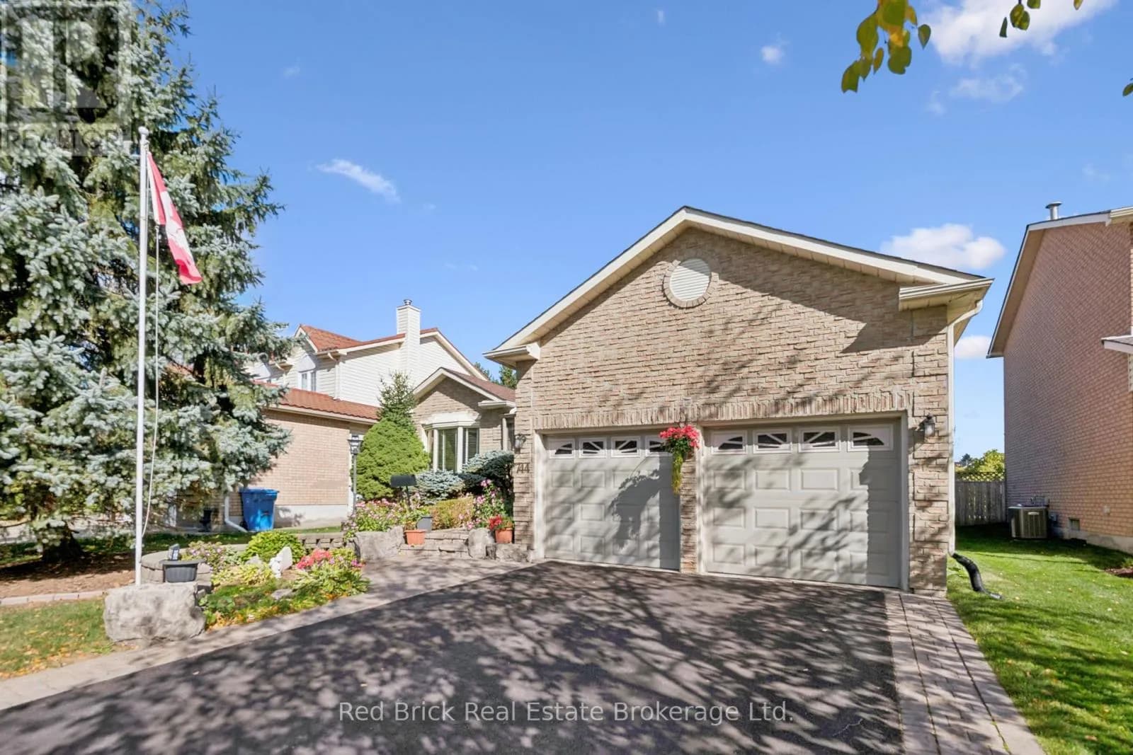 744 WOODHILL DRIVE — photo 1 of 40