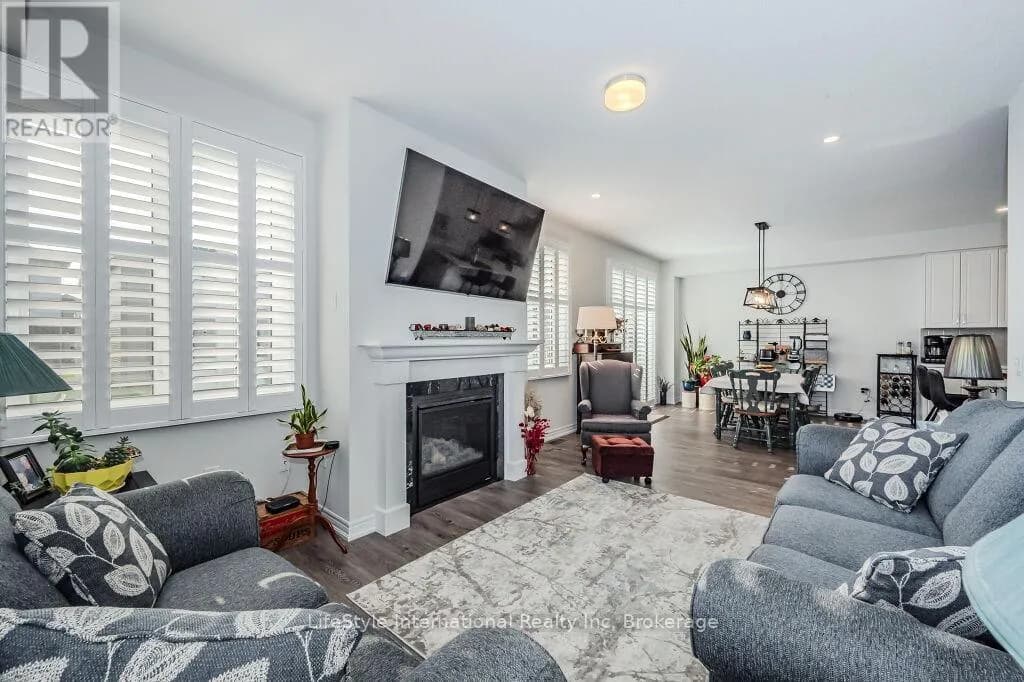 55 POVEY ROAD — photo 4 of 42