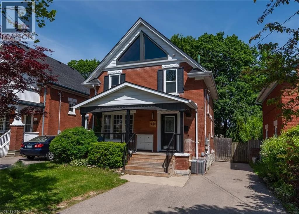 40 WOODLAND Avenue — photo 1 of 49