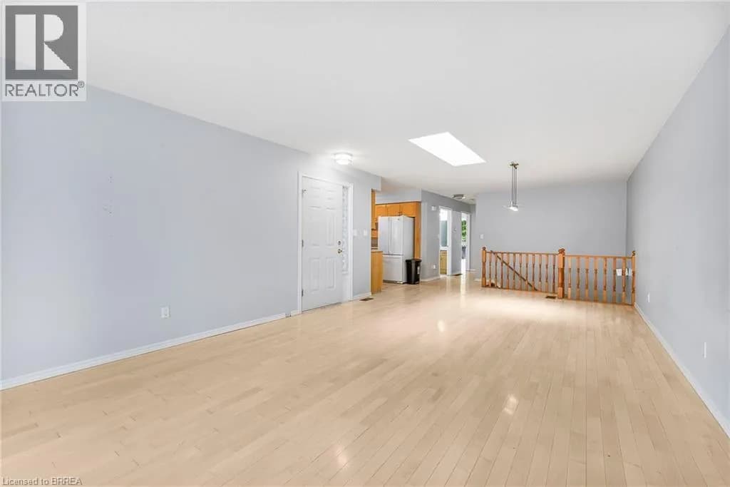 570 WEST Street Unit# 2 — photo 3 of 14