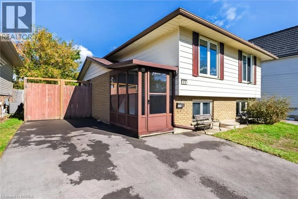 17B EMILIE Street — photo 2 of 42