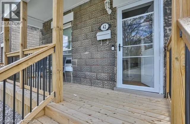 42 SPRING Street — photo 3 of 28