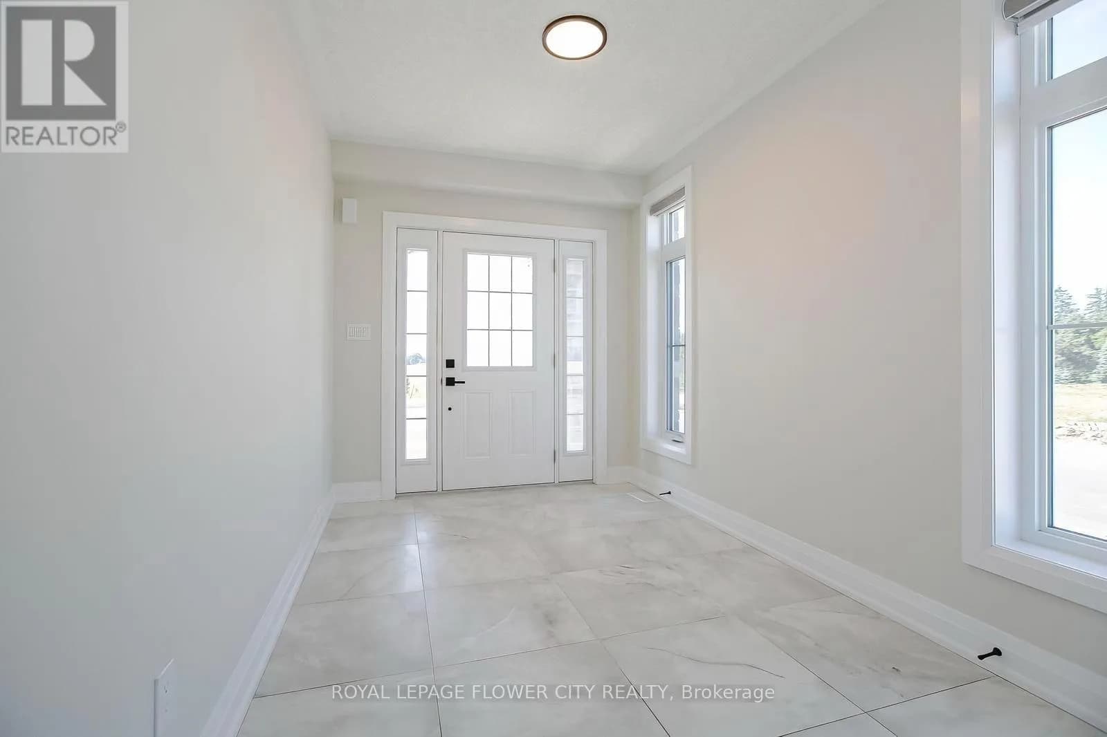 174 SHADED CREEK DRIVE — photo 3 of 38