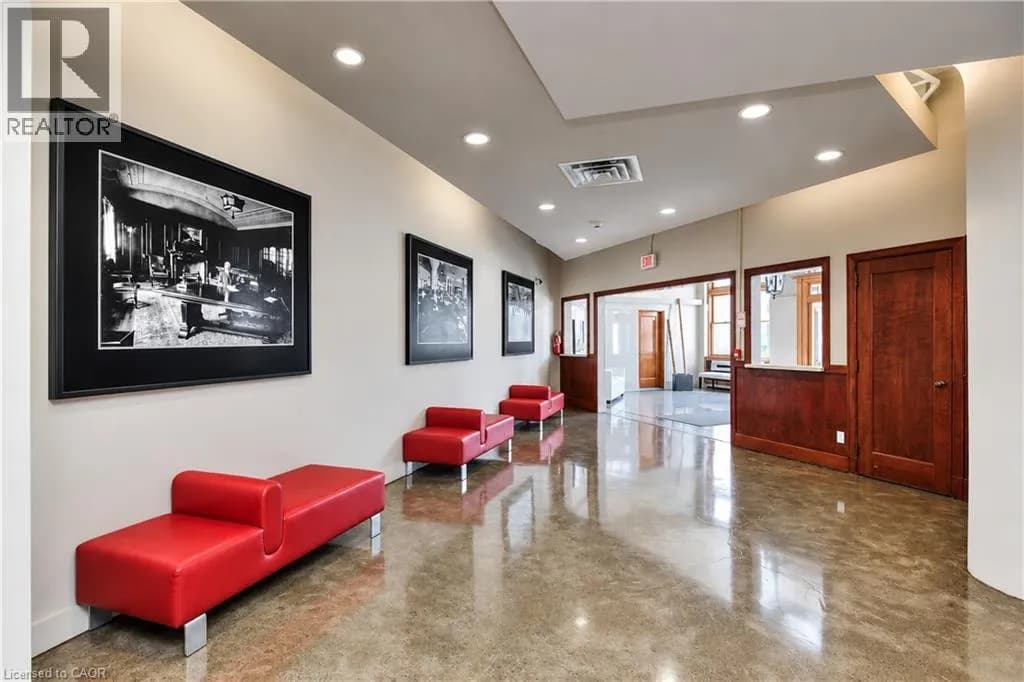 404 KING Street W Unit# 405 — photo 4 of 41