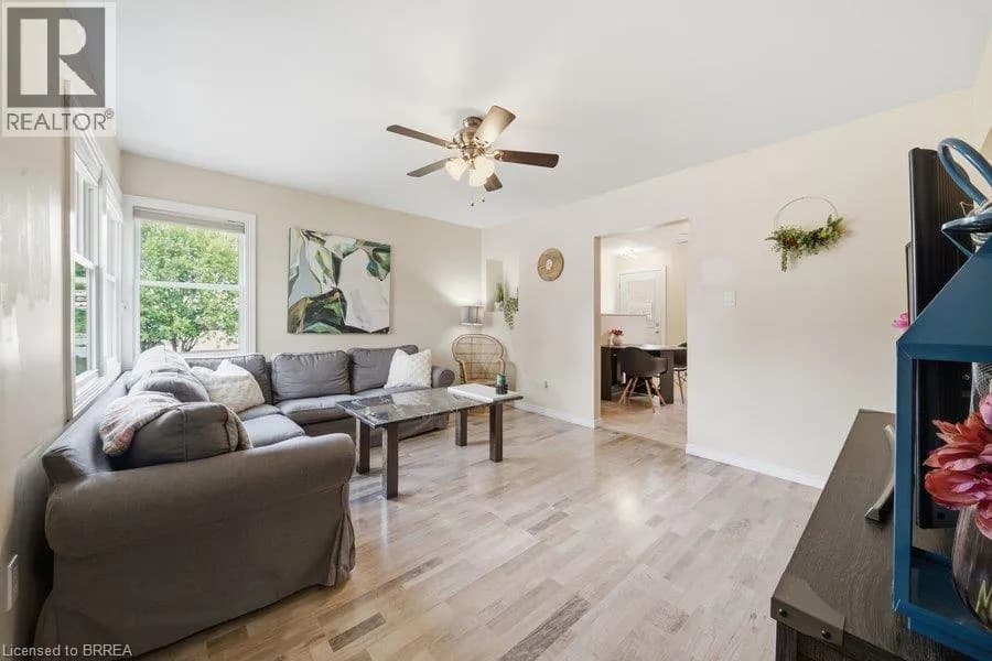 27 FRANK Street — photo 4 of 25