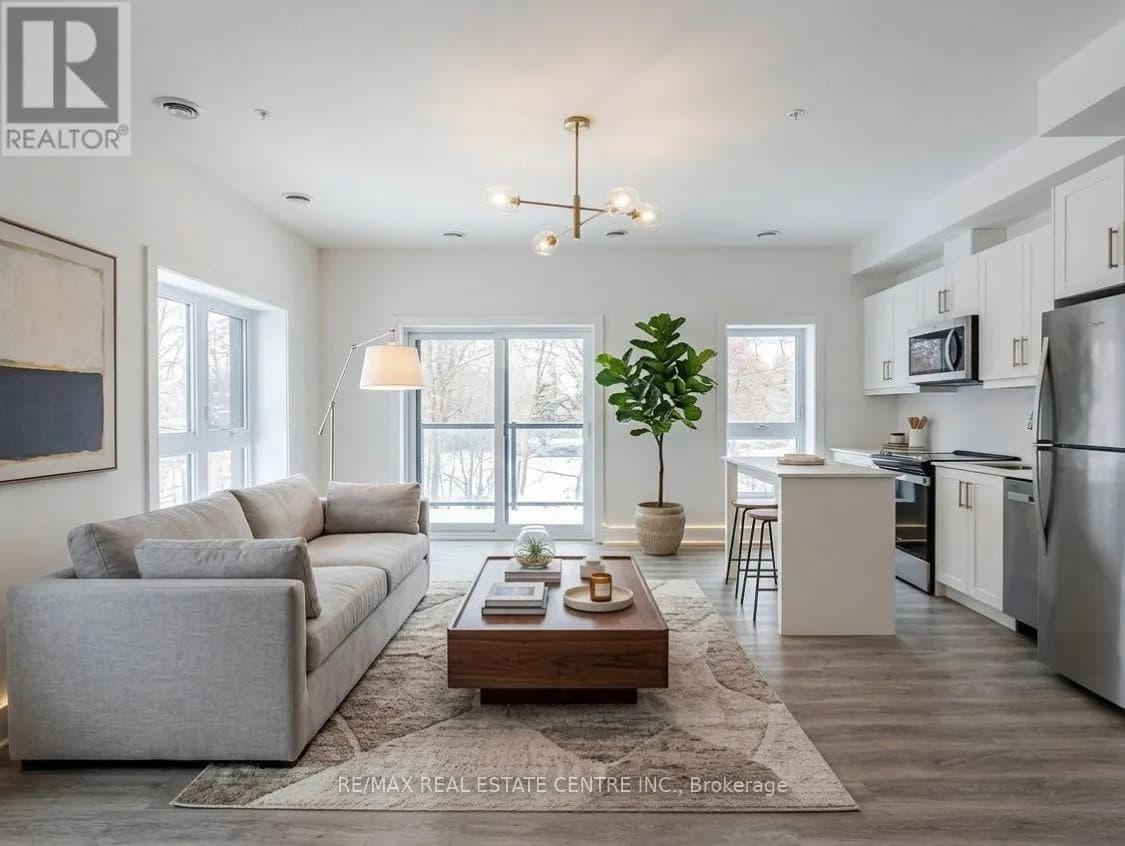 312 - 1000 LACKNER PLACE — photo 3 of 10