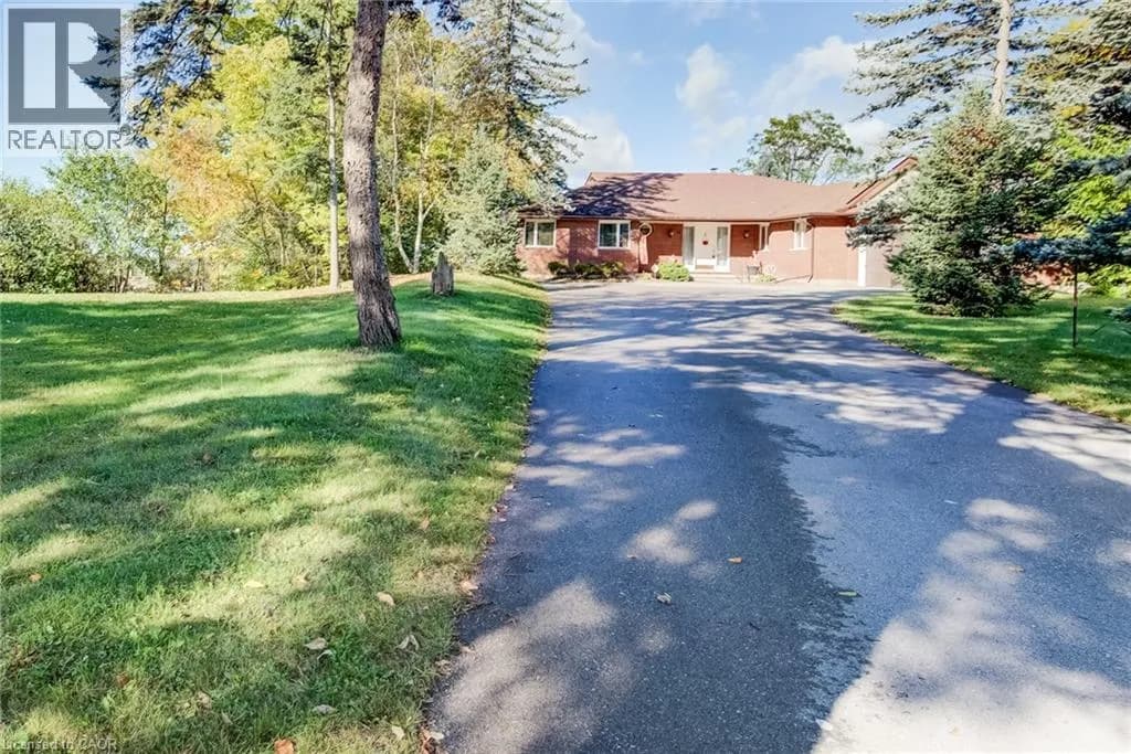 44 GREENSVIEW Drive — photo 2 of 48