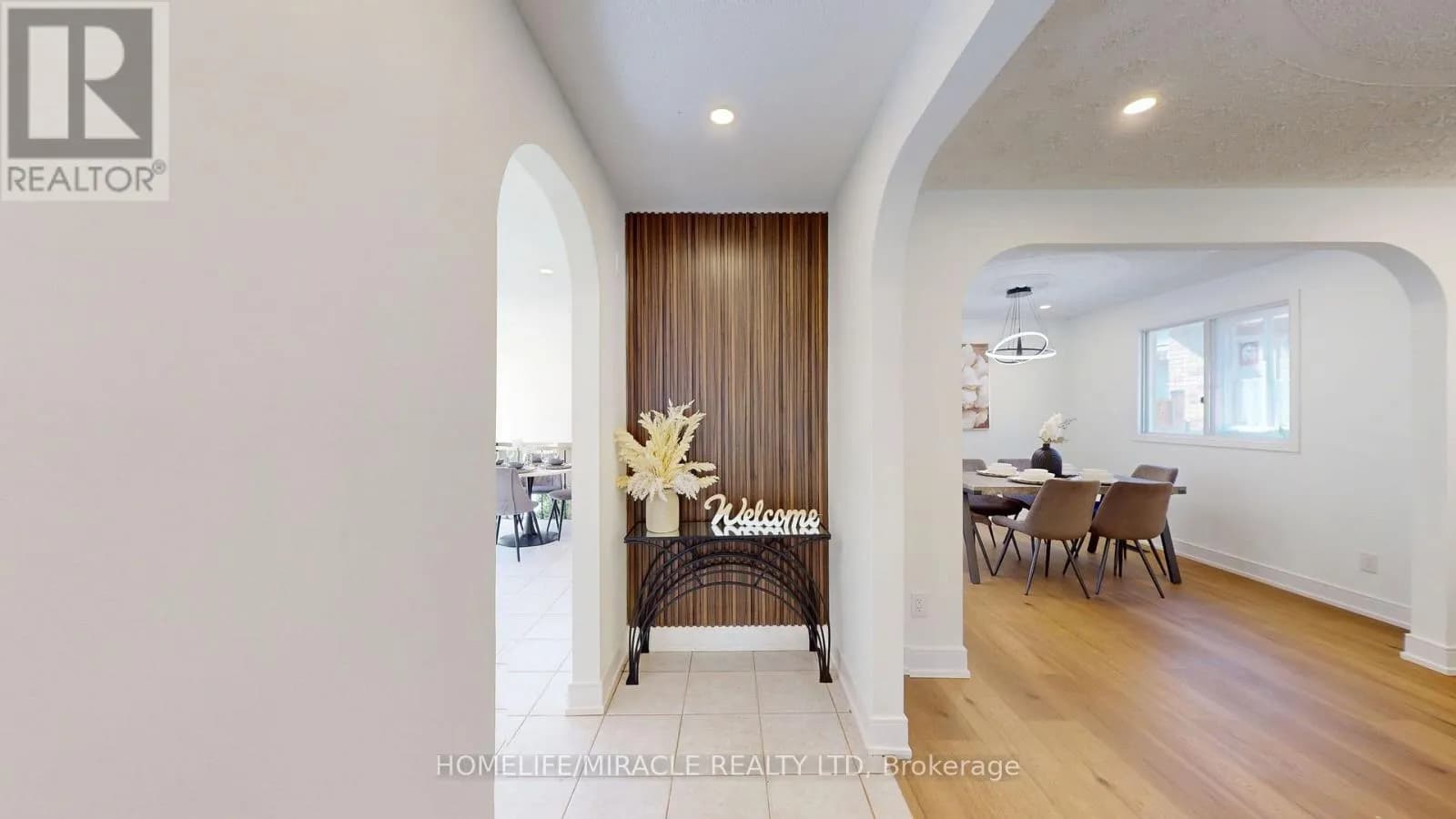 149 BLACKWELL DRIVE — photo 3 of 32