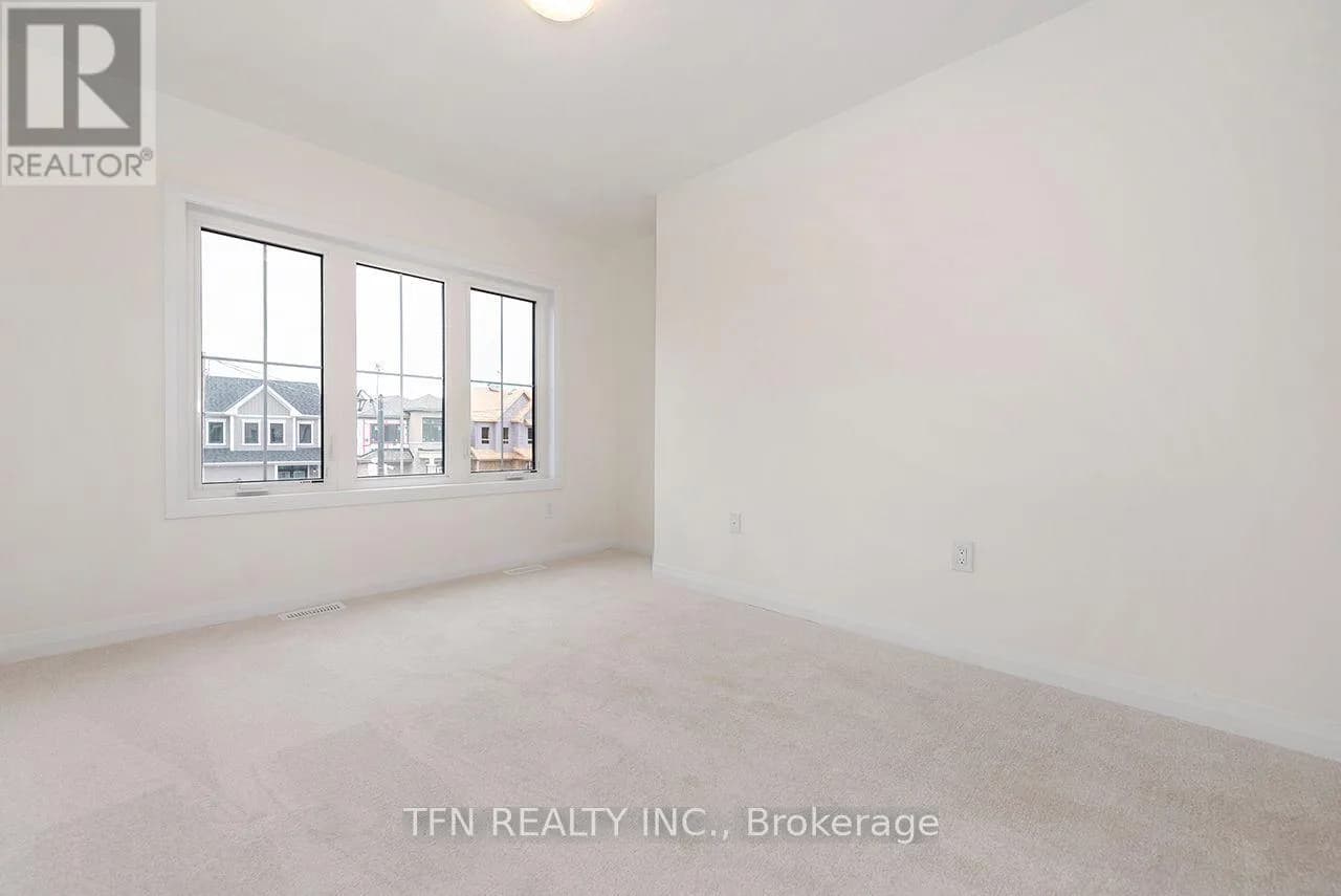 389 STARLIGHT AVENUE — photo 2 of 10