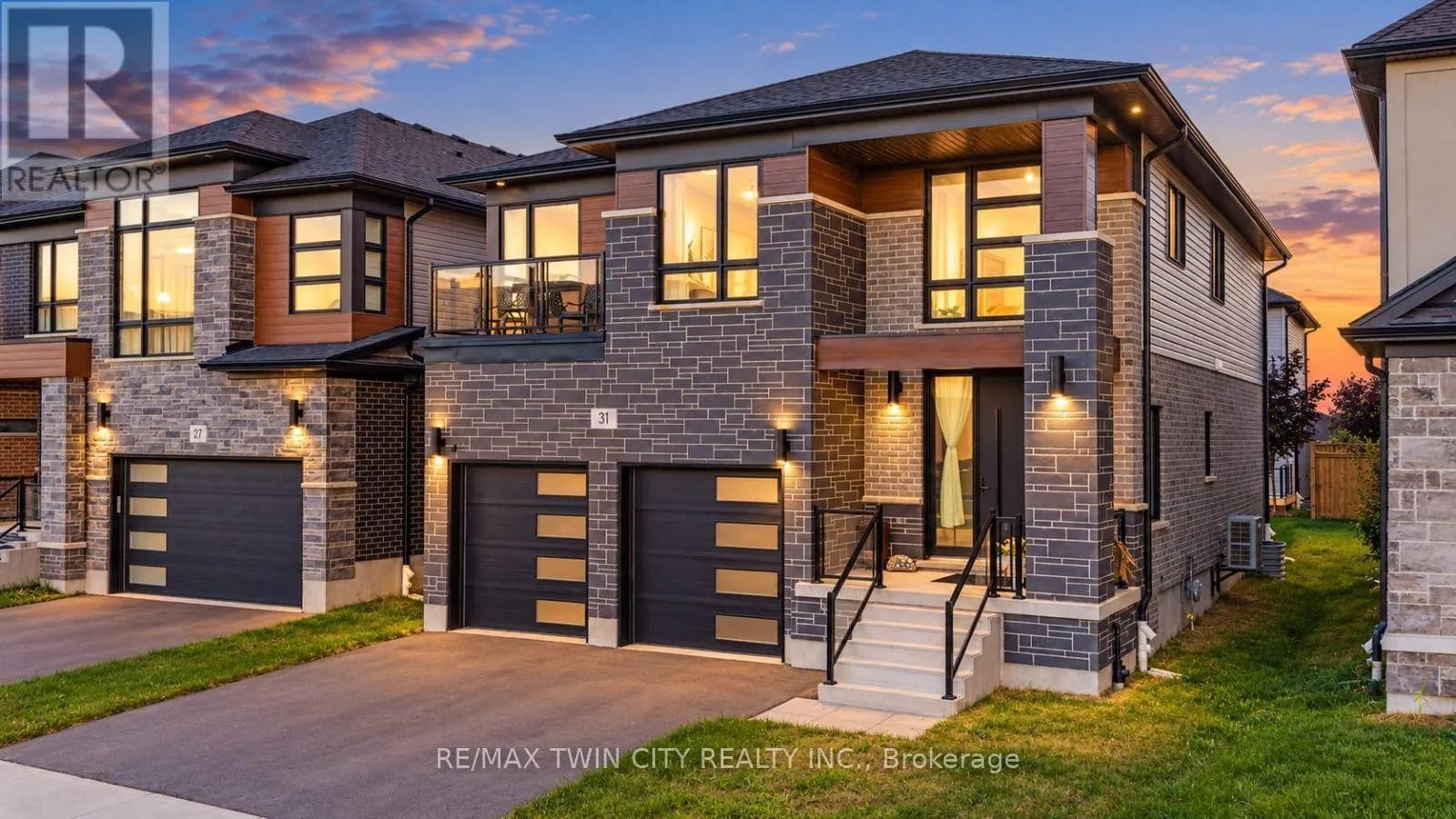 31 JACOB DETWEILLER DRIVE — photo 2 of 43