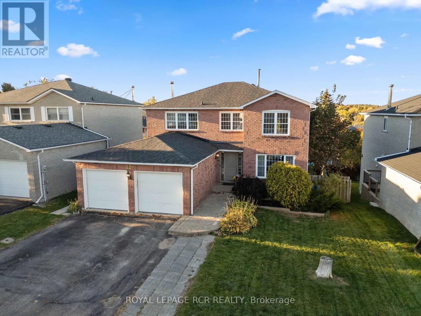 220 EDENWOOD CRESCENT — photo 1 of 50