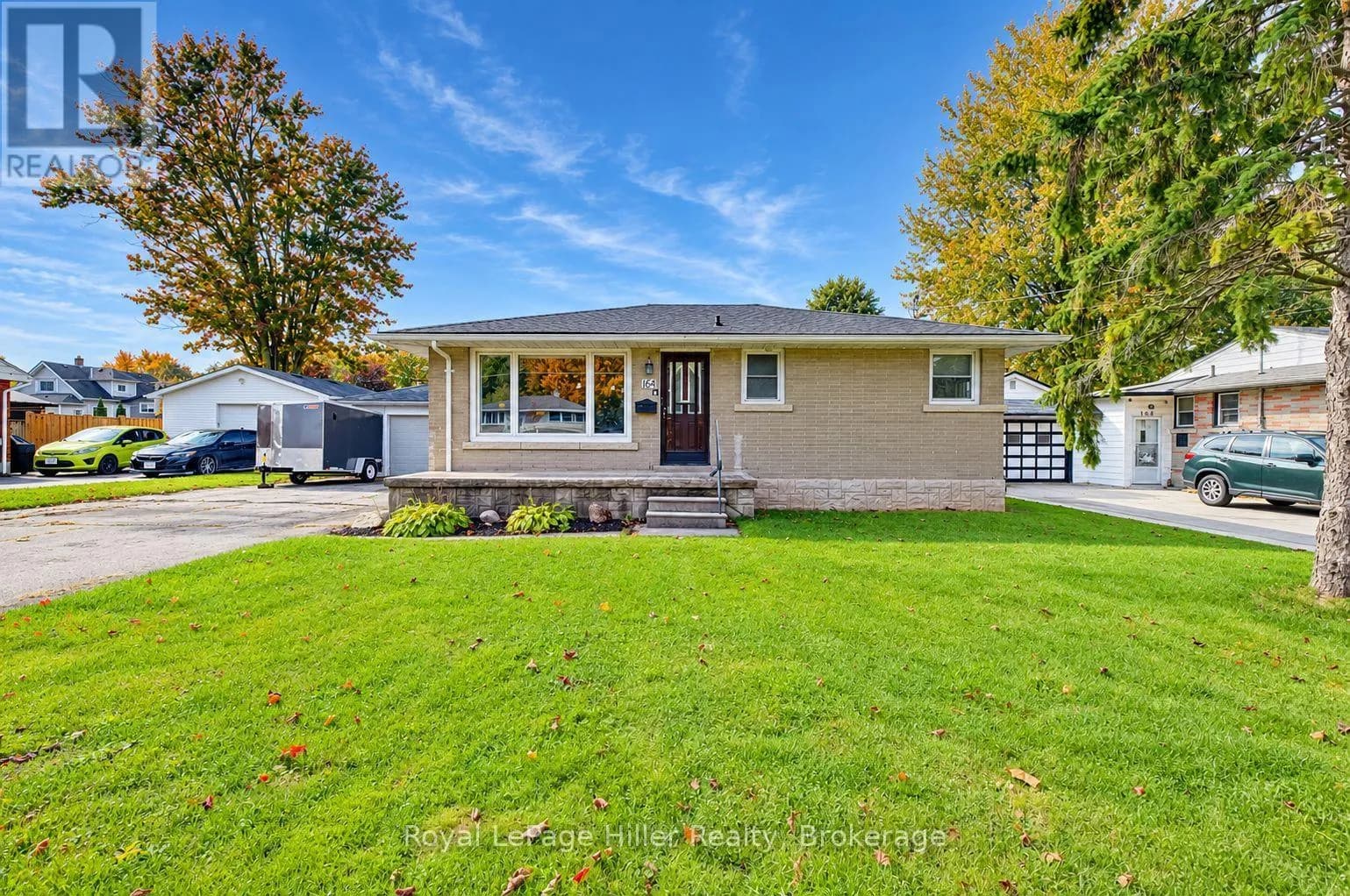 164 STRACHAN STREET — photo 1 of 30