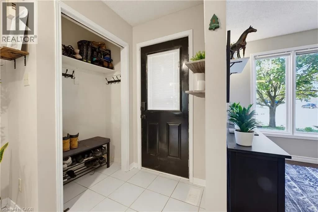 74 STIRLING MACGREGOR Drive — photo 4 of 42