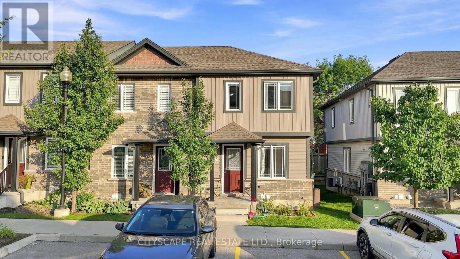 37 - 350 DUNDAS STREET S — photo 1 of 48