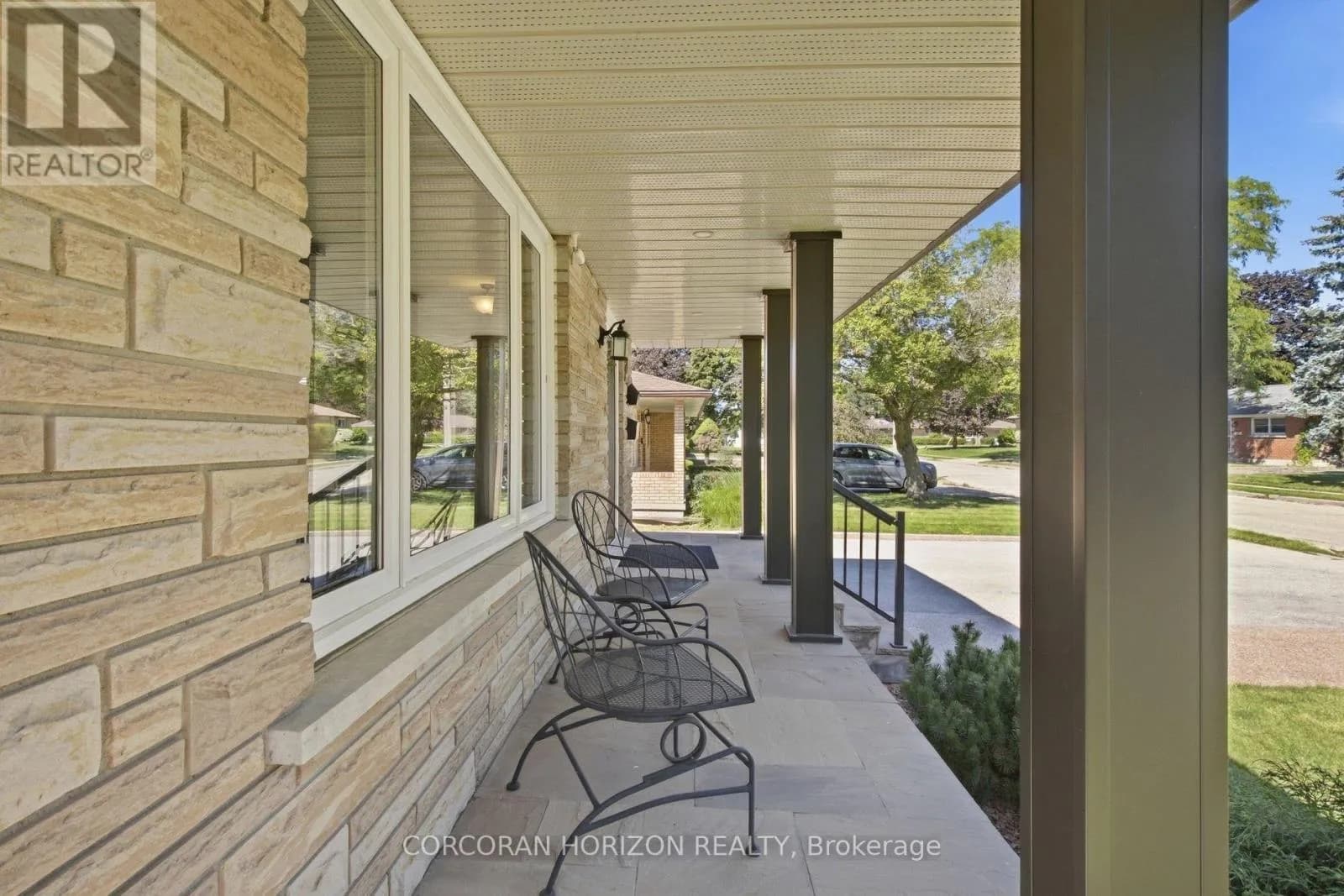 26 ALEXANDER AVENUE — photo 4 of 42