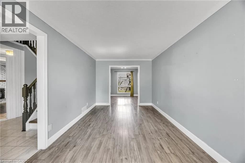 39 LINDA Drive — photo 5 of 49
