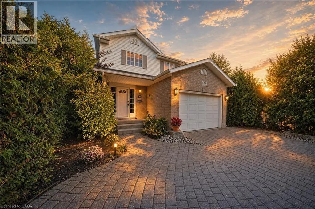 134 BELLAMY Crescent — photo 1 of 21